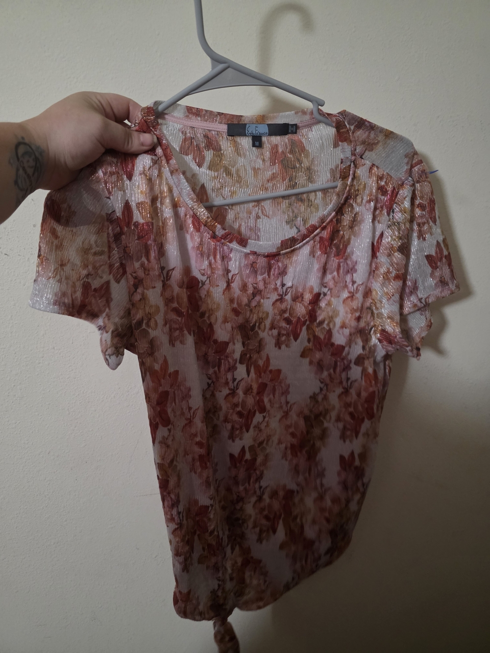Eva Franco Floral Metallic Pink and Gold Short Sleeve Top